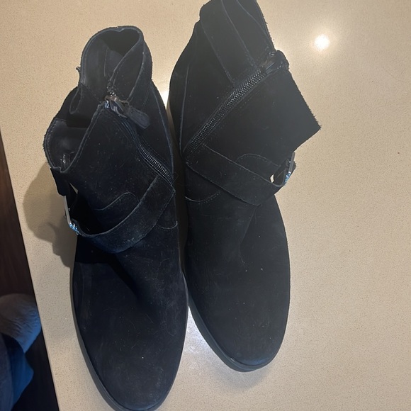 Black suede ankle boots with silver hardware size 9 - Picture 6 of 6
